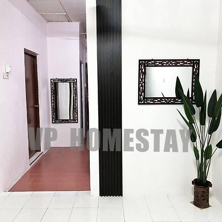 Vp Homestay - Malay Only Ipoh Buitenkant foto