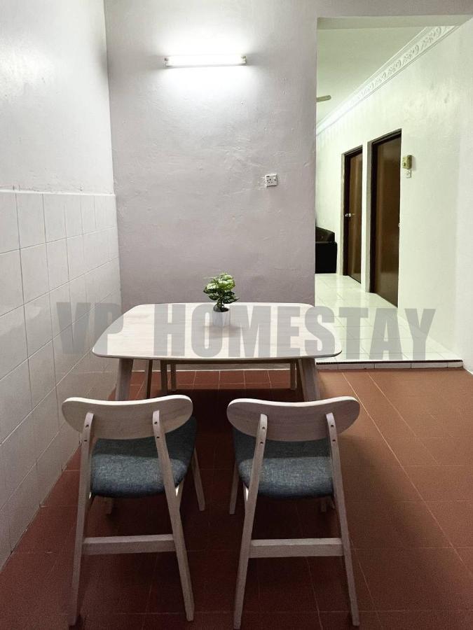 Vp Homestay - Malay Only Ipoh Buitenkant foto